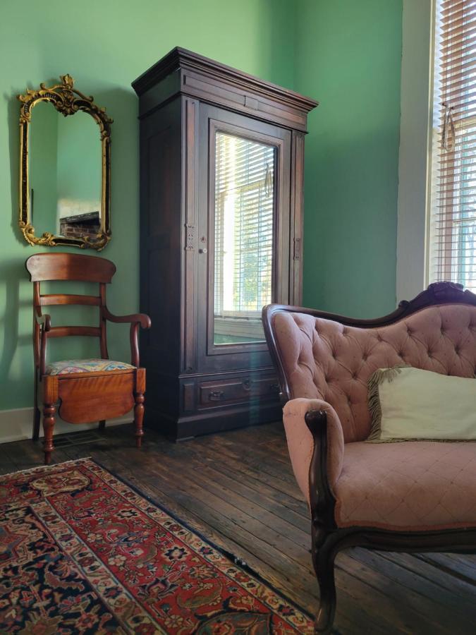 Bed and Breakfast Belmont Plantation, Est 1857 Гринвилл Экстерьер фото