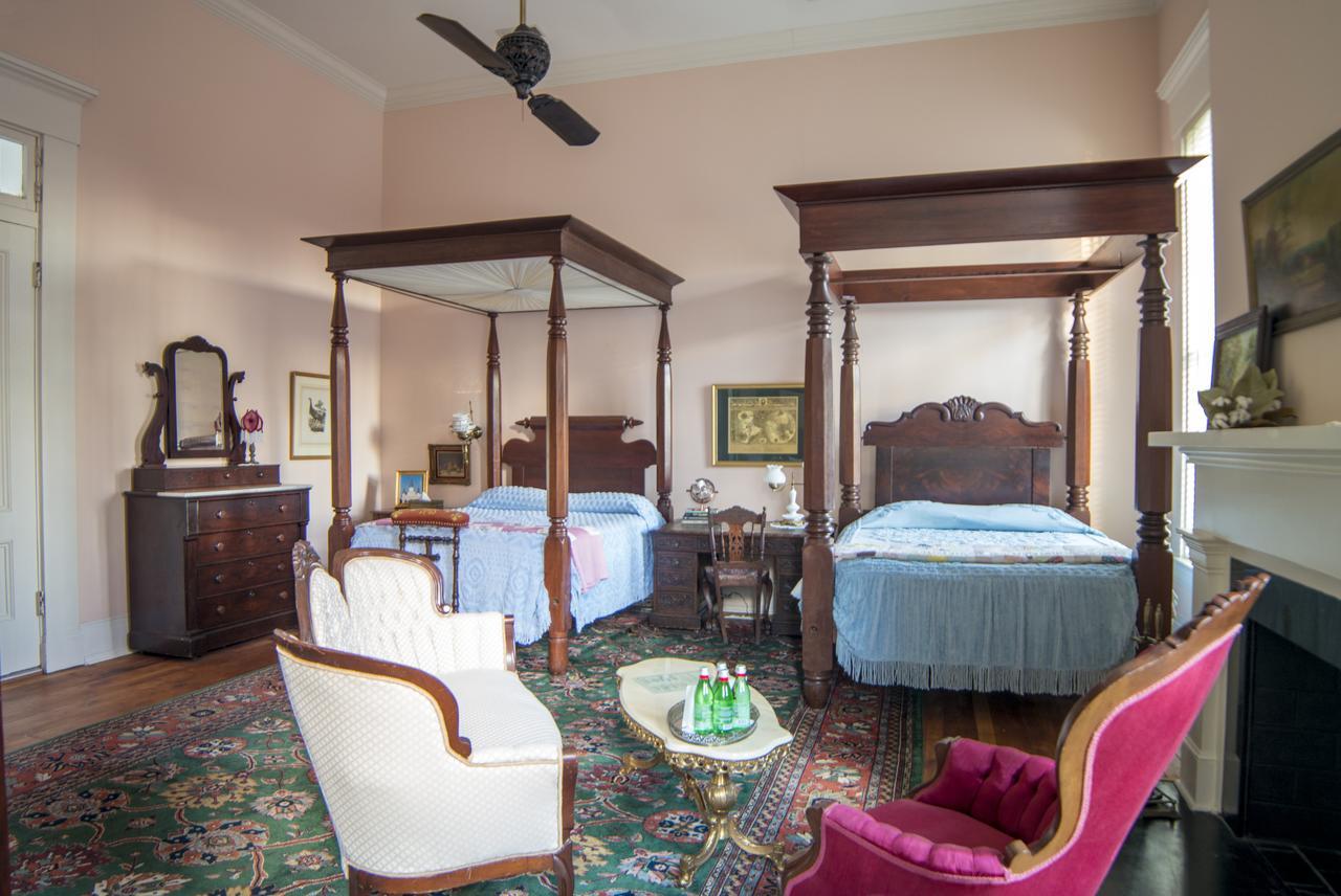 Bed and Breakfast Belmont Plantation, Est 1857 Гринвилл Экстерьер фото
