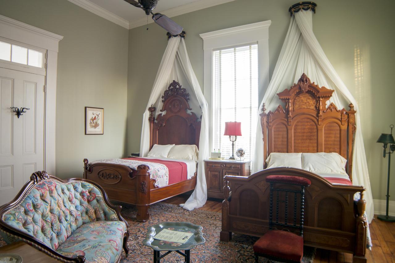 Bed and Breakfast Belmont Plantation, Est 1857 Гринвилл Экстерьер фото
