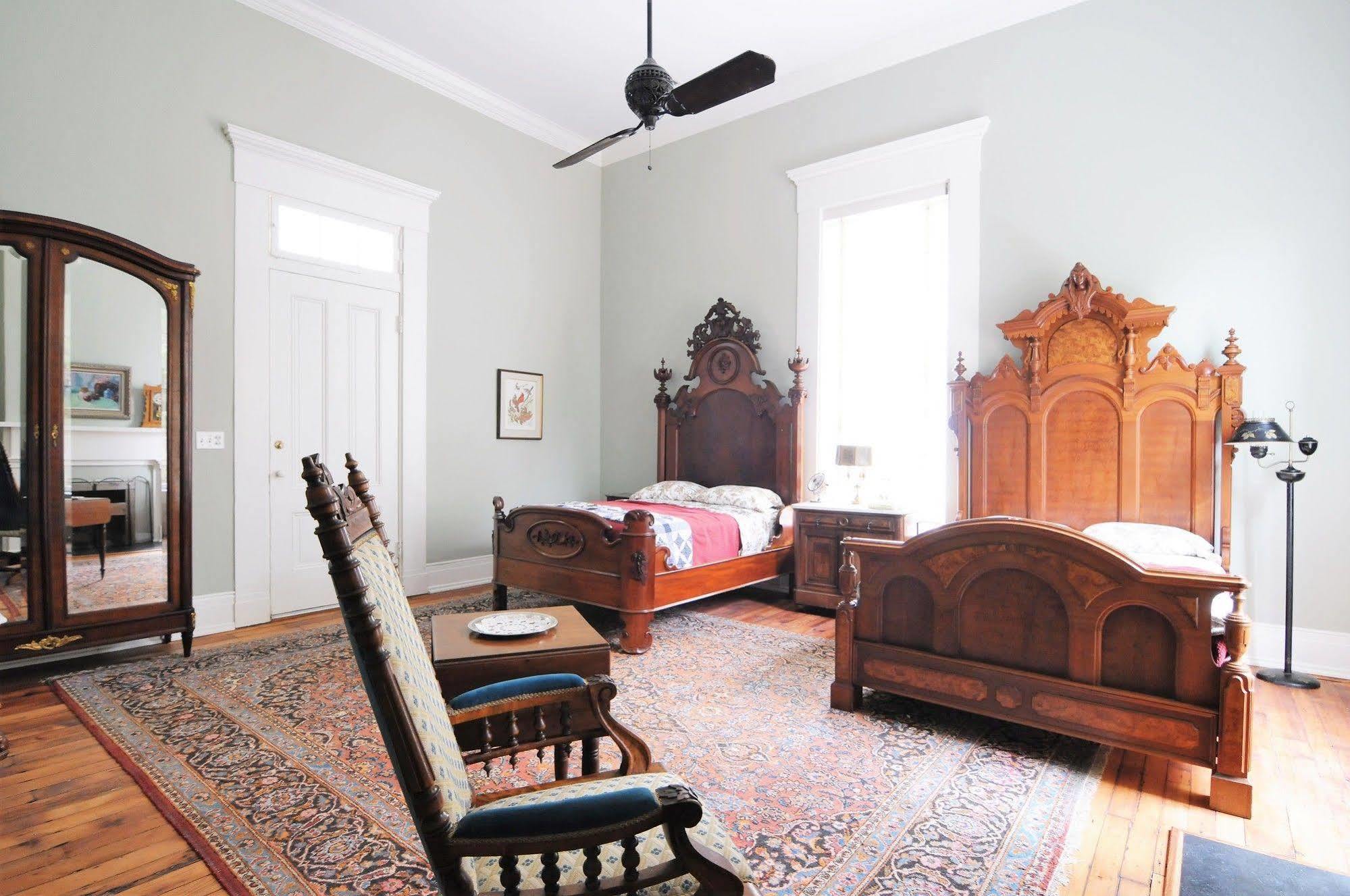 Bed and Breakfast Belmont Plantation, Est 1857 Гринвилл Экстерьер фото